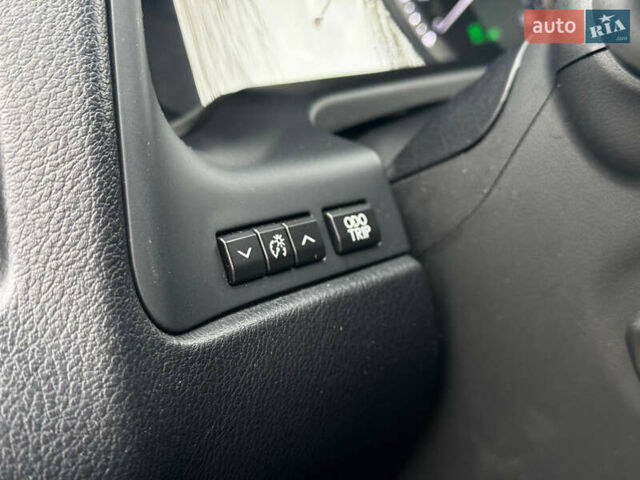 Білий Лексус РХ, об'ємом двигуна 2 л та пробігом 99 тис. км за 36500 $, фото 26 на Automoto.ua