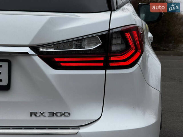 Білий Лексус РХ, об'ємом двигуна 2 л та пробігом 99 тис. км за 36500 $, фото 15 на Automoto.ua