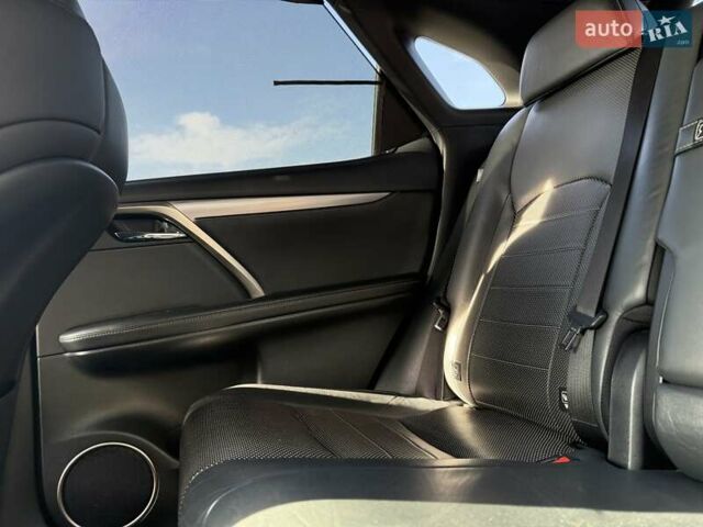 Белый Лексус РХ, объемом двигателя 2 л и пробегом 112 тыс. км за 44000 $, фото 41 на Automoto.ua