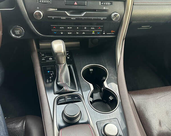 Белый Лексус РХ, объемом двигателя 2 л и пробегом 230 тыс. км за 31000 $, фото 9 на Automoto.ua