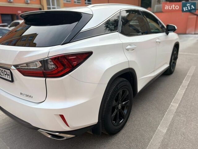 Білий Лексус РХ, об'ємом двигуна 2 л та пробігом 151 тис. км за 31500 $, фото 8 на Automoto.ua