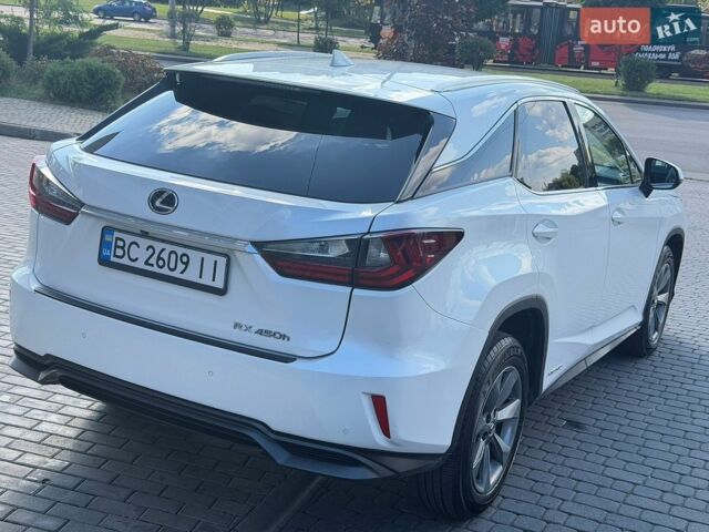 Білий Лексус РХ, об'ємом двигуна 3.46 л та пробігом 170 тис. км за 31500 $, фото 1 на Automoto.ua