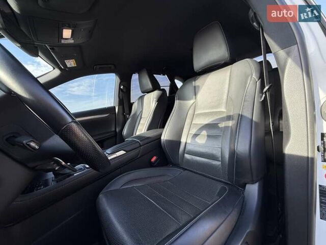 Белый Лексус РХ, объемом двигателя 2 л и пробегом 112 тыс. км за 44000 $, фото 48 на Automoto.ua