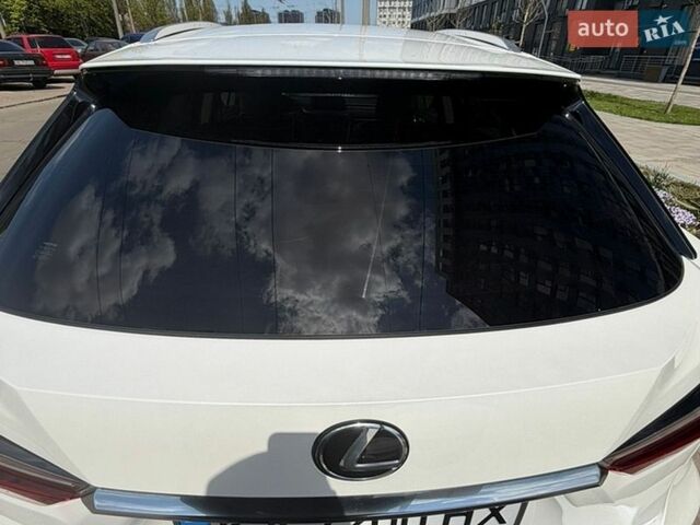 Білий Лексус РХ, об'ємом двигуна 2 л та пробігом 140 тис. км за 32500 $, фото 6 на Automoto.ua