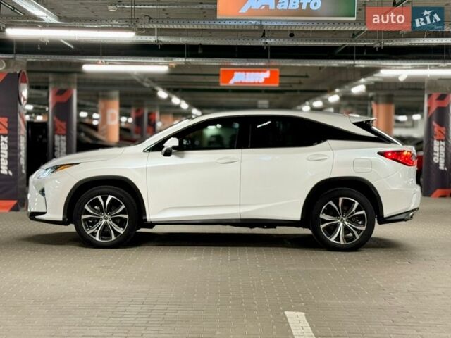 Белый Лексус РХ, объемом двигателя 3.46 л и пробегом 56 тыс. км за 32499 $, фото 3 на Automoto.ua