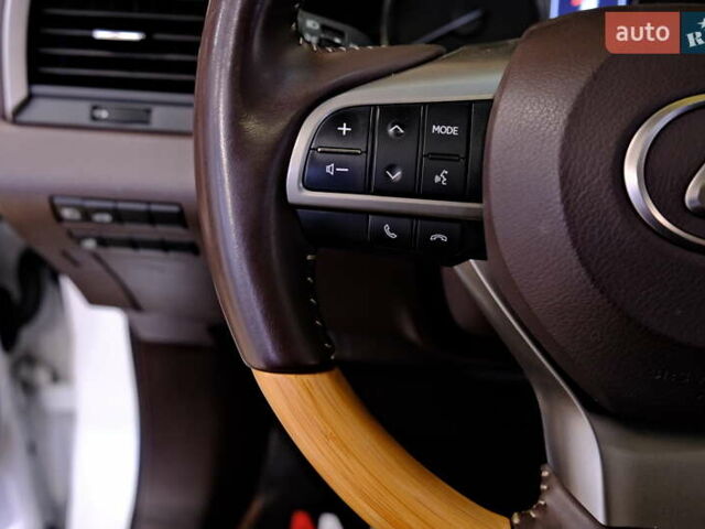 Белый Лексус РХ, объемом двигателя 3.46 л и пробегом 48 тыс. км за 36900 $, фото 23 на Automoto.ua