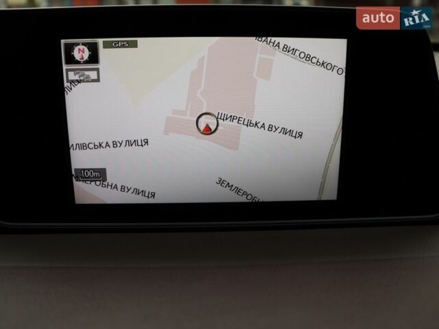 Білий Лексус РХ, об'ємом двигуна 2 л та пробігом 32 тис. км за 39900 $, фото 25 на Automoto.ua