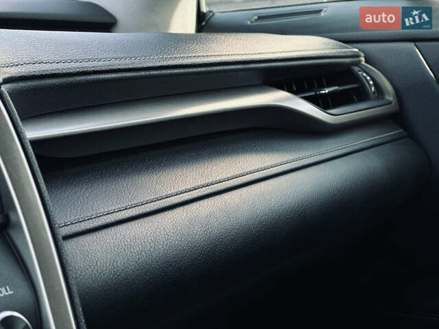 Білий Лексус РХ, об'ємом двигуна 3.46 л та пробігом 125 тис. км за 34000 $, фото 57 на Automoto.ua