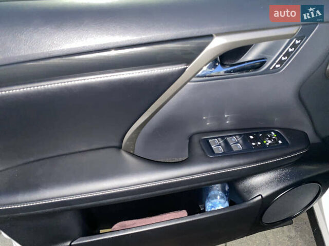 Білий Лексус РХ, об'ємом двигуна 2 л та пробігом 52 тис. км за 42500 $, фото 40 на Automoto.ua