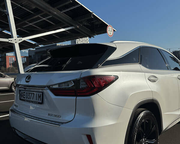 Білий Лексус РХ, об'ємом двигуна 2 л та пробігом 52 тис. км за 38400 $, фото 9 на Automoto.ua