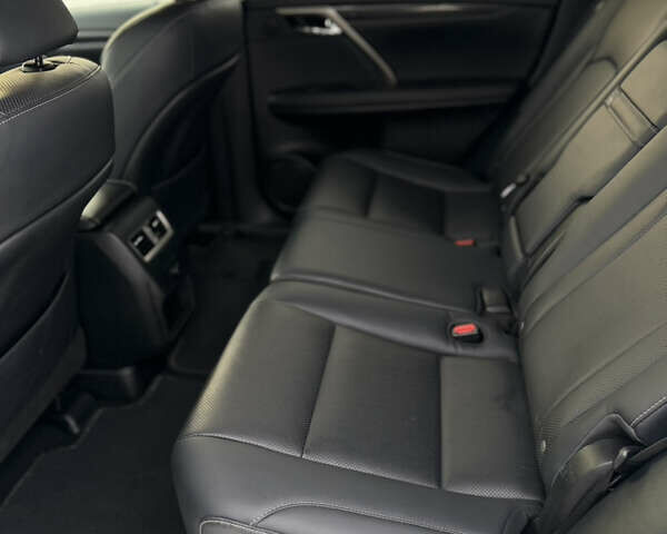 Белый Лексус РХ, объемом двигателя 3.46 л и пробегом 159 тыс. км за 36000 $, фото 21 на Automoto.ua