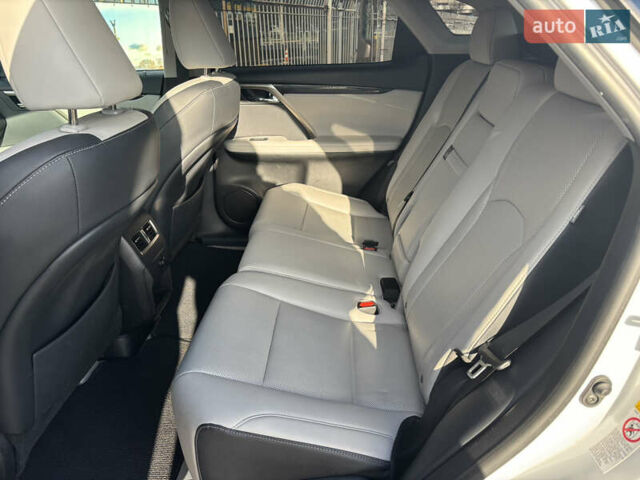 Белый Лексус РХ, объемом двигателя 3.46 л и пробегом 61 тыс. км за 28900 $, фото 13 на Automoto.ua