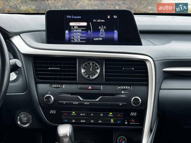 Білий Лексус РХ, об'ємом двигуна 2 л та пробігом 99 тис. км за 36500 $, фото 32 на Automoto.ua