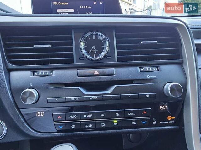 Белый Лексус РХ, объемом двигателя 2 л и пробегом 84 тыс. км за 33800 $, фото 29 на Automoto.ua