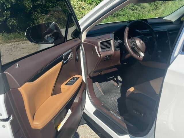 Білий Лексус РХ, об'ємом двигуна 2 л та пробігом 80 тис. км за 33000 $, фото 9 на Automoto.ua