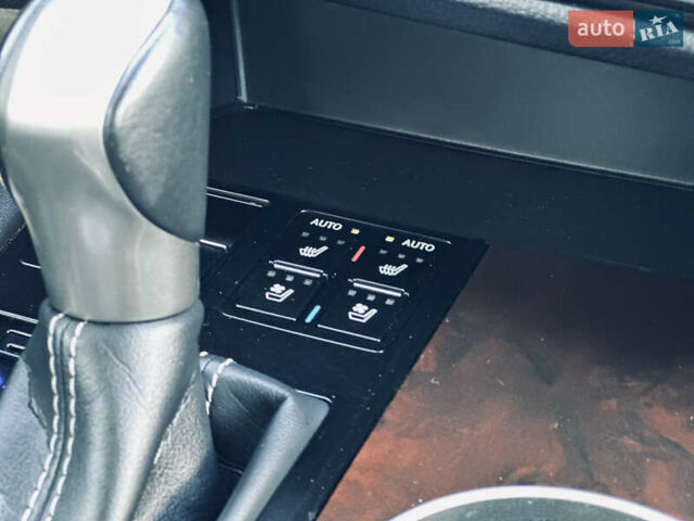 Білий Лексус РХ, об'ємом двигуна 3.46 л та пробігом 125 тис. км за 34000 $, фото 41 на Automoto.ua