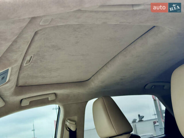 Лексус РХ 2018 в Киеве на Automoto.ua Белый Лексус РХ, объемом двигателя 3.46 л и пробегом 135 тыс. км за 29999 $, фото 29 на Automoto.ua