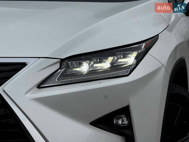 Білий Лексус РХ, об'ємом двигуна 2 л та пробігом 99 тис. км за 36500 $, фото 5 на Automoto.ua