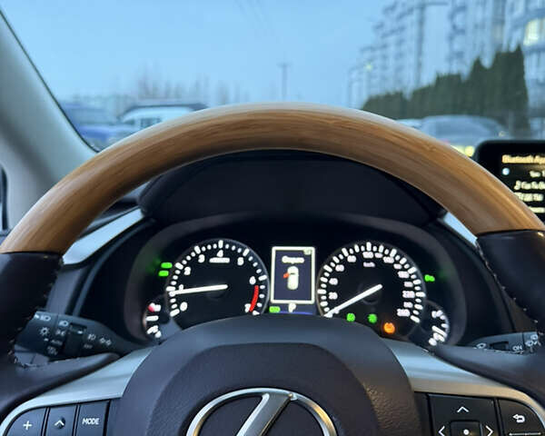 Белый Лексус РХ, объемом двигателя 3.46 л и пробегом 101 тыс. км за 30500 $, фото 18 на Automoto.ua