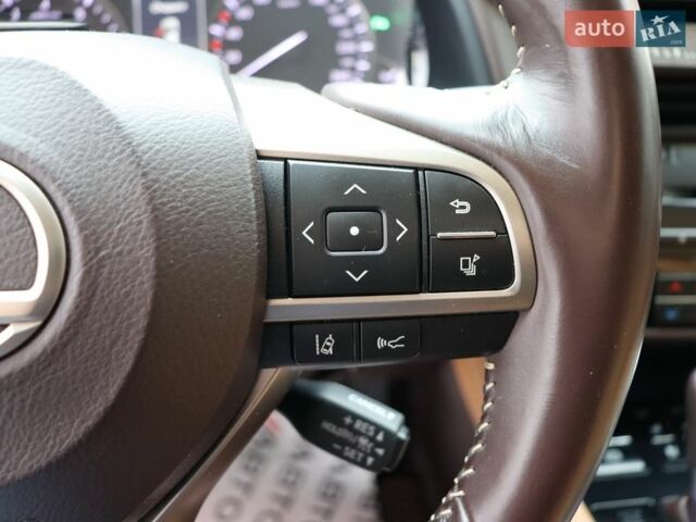 Белый Лексус РХ, объемом двигателя 2 л и пробегом 32 тыс. км за 38900 $, фото 15 на Automoto.ua