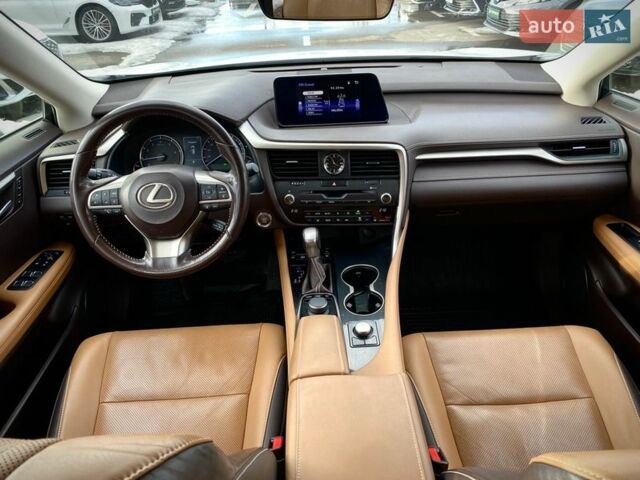 Білий Лексус РХ, об'ємом двигуна 2 л та пробігом 75 тис. км за 38000 $, фото 26 на Automoto.ua