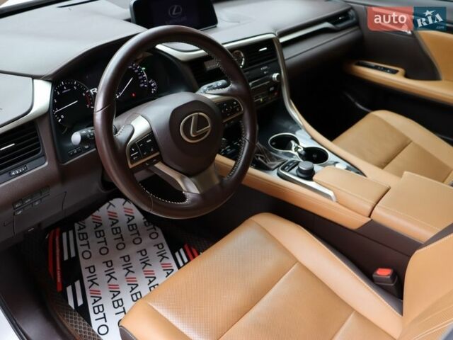 Білий Лексус РХ, об'ємом двигуна 2 л та пробігом 32 тис. км за 39900 $, фото 11 на Automoto.ua