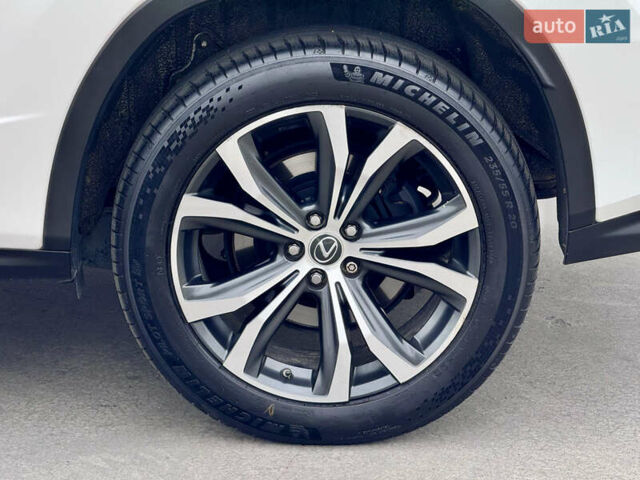 Лексус РХ 2018 в Киеве на Automoto.ua Белый Лексус РХ, объемом двигателя 3.46 л и пробегом 135 тыс. км за 29999 $, фото 21 на Automoto.ua