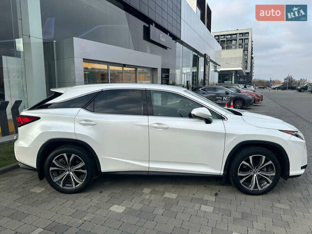 Белый Лексус РХ, объемом двигателя 2 л и пробегом 230 тыс. км за 31000 $, фото 5 на Automoto.ua