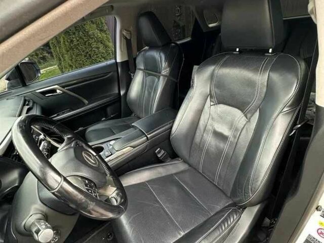 Белый Лексус РХ, объемом двигателя 3 л и пробегом 104 тыс. км за 25000 $, фото 4 на Automoto.ua