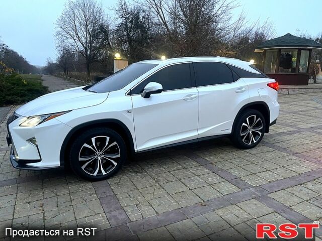 Белый Лексус РХ, объемом двигателя 3.5 л и пробегом 52 тыс. км за 42000 $, фото 6 на Automoto.ua