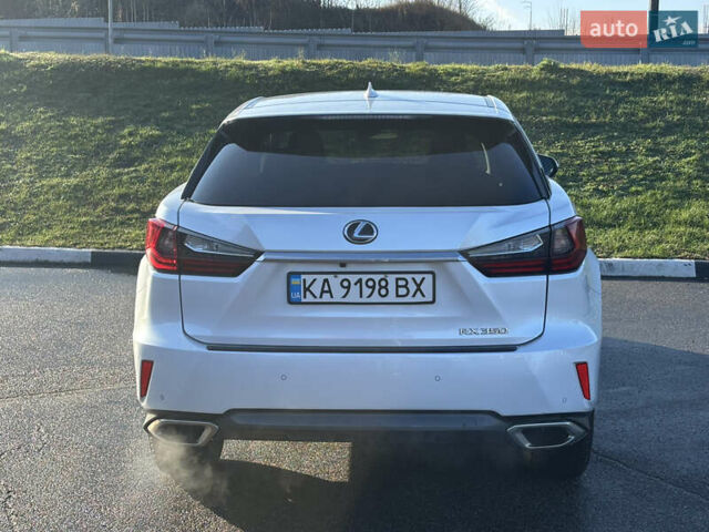 Белый Лексус РХ, объемом двигателя 3.46 л и пробегом 61 тыс. км за 28900 $, фото 4 на Automoto.ua