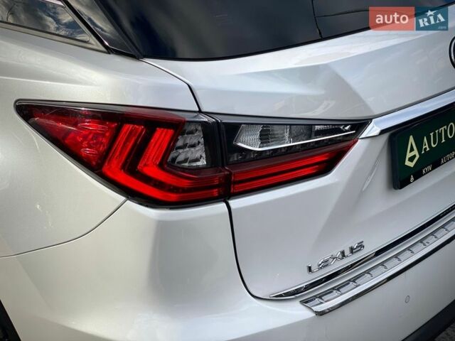 Білий Лексус РХ, об'ємом двигуна 2 л та пробігом 75 тис. км за 38000 $, фото 10 на Automoto.ua