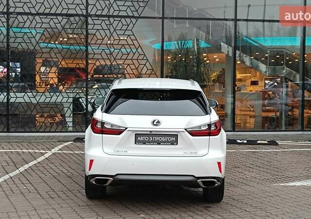 Белый Лексус РХ, объемом двигателя 2 л и пробегом 169 тыс. км за 29468 $, фото 3 на Automoto.ua