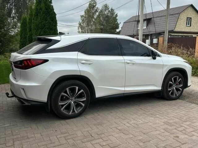 Белый Лексус РХ, объемом двигателя 3 л и пробегом 104 тыс. км за 25000 $, фото 1 на Automoto.ua