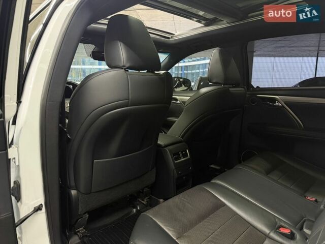 Білий Лексус РХ, об'ємом двигуна 3.46 л та пробігом 86 тис. км за 38900 $, фото 22 на Automoto.ua