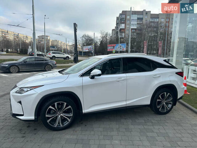 Белый Лексус РХ, объемом двигателя 2 л и пробегом 230 тыс. км за 31000 $, фото 3 на Automoto.ua
