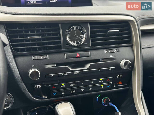 Білий Лексус РХ, об'ємом двигуна 2 л та пробігом 99 тис. км за 36500 $, фото 38 на Automoto.ua