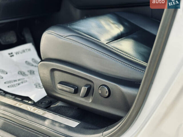 Білий Лексус РХ, об'ємом двигуна 3.46 л та пробігом 125 тис. км за 34000 $, фото 21 на Automoto.ua