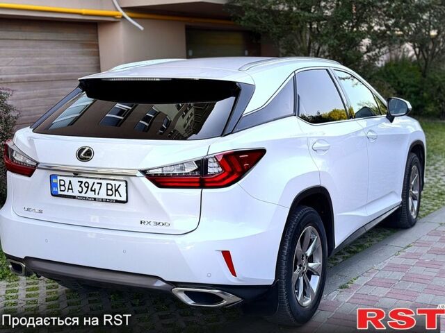 Белый Лексус РХ, объемом двигателя 2 л и пробегом 43 тыс. км за 56000 $, фото 3 на Automoto.ua