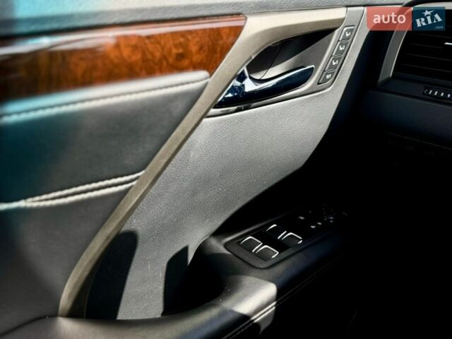 Белый Лексус РХ, объемом двигателя 3.46 л и пробегом 56 тыс. км за 32499 $, фото 10 на Automoto.ua