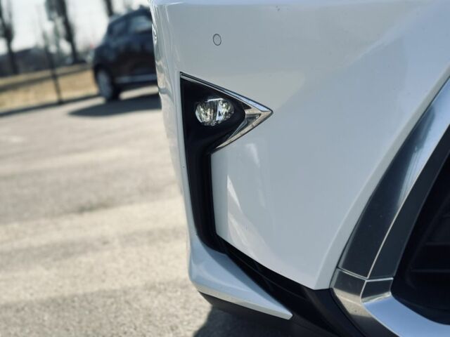 Білий Лексус РХ, об'ємом двигуна 3.5 л та пробігом 125 тис. км за 33999 $, фото 8 на Automoto.ua