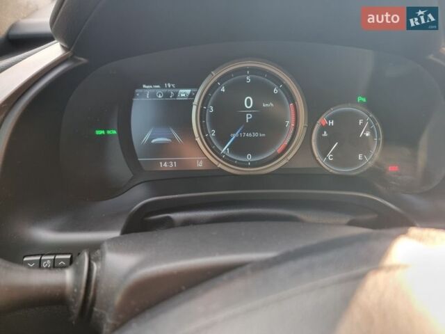 Белый Лексус РХ, объемом двигателя 3.46 л и пробегом 174 тыс. км за 36000 $, фото 23 на Automoto.ua