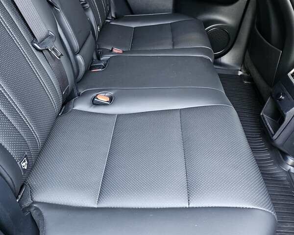 Белый Лексус РХ, объемом двигателя 2 л и пробегом 84 тыс. км за 33800 $, фото 21 на Automoto.ua