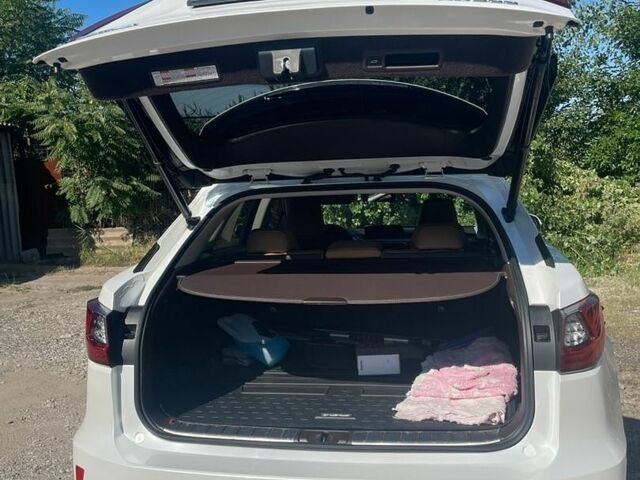 Білий Лексус РХ, об'ємом двигуна 2 л та пробігом 80 тис. км за 33000 $, фото 12 на Automoto.ua