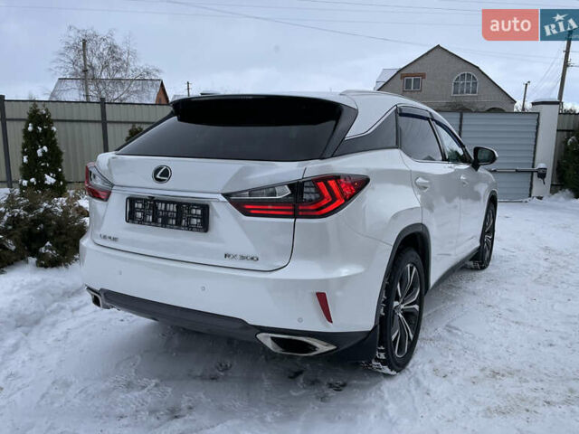 Белый Лексус РХ, объемом двигателя 2 л и пробегом 127 тыс. км за 28700 $, фото 8 на Automoto.ua
