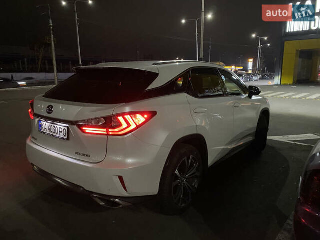 Білий Лексус РХ, об'ємом двигуна 2 л та пробігом 52 тис. км за 42500 $, фото 36 на Automoto.ua