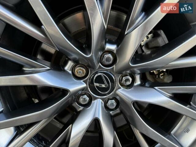 Белый Лексус РХ, объемом двигателя 2 л и пробегом 112 тыс. км за 44000 $, фото 66 на Automoto.ua