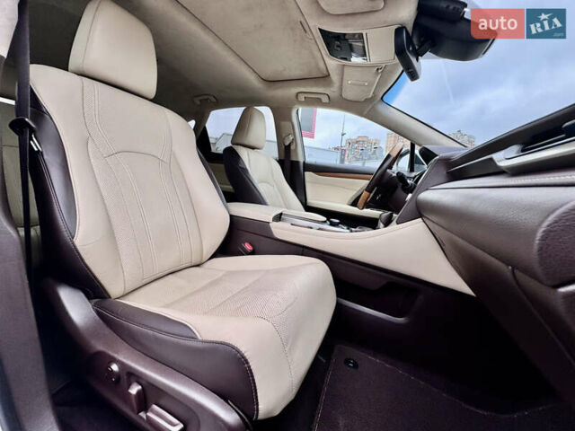 Лексус РХ 2018 в Киеве на Automoto.ua Белый Лексус РХ, объемом двигателя 3.46 л и пробегом 135 тыс. км за 29999 $, фото 41 на Automoto.ua