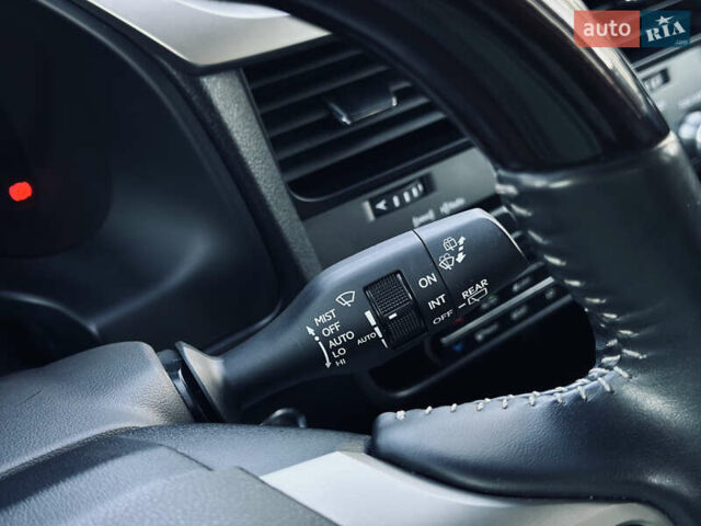Білий Лексус РХ, об'ємом двигуна 3.46 л та пробігом 125 тис. км за 34000 $, фото 51 на Automoto.ua