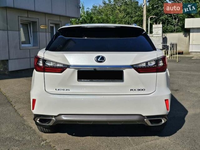 Белый Лексус РХ, объемом двигателя 2 л и пробегом 84 тыс. км за 33800 $, фото 6 на Automoto.ua